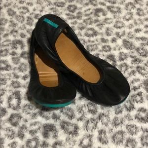 Black tieks